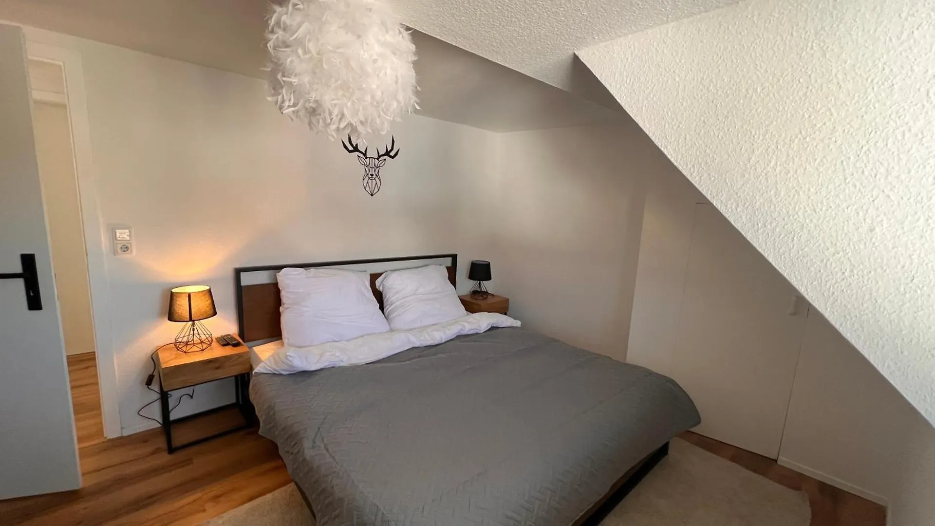 3 Zimmer Apartment Mit Parkplatz - Sleepomat Aschaffenburg